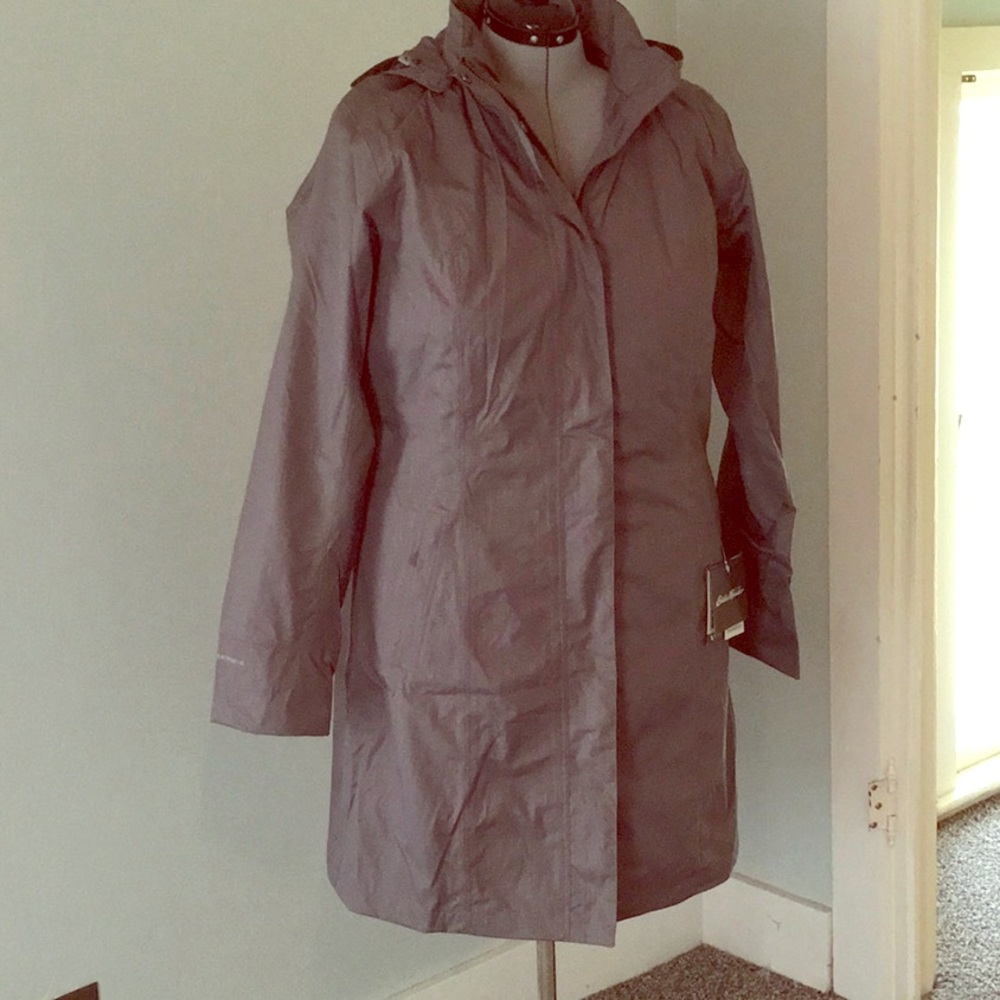 Eddie Bauer light coat